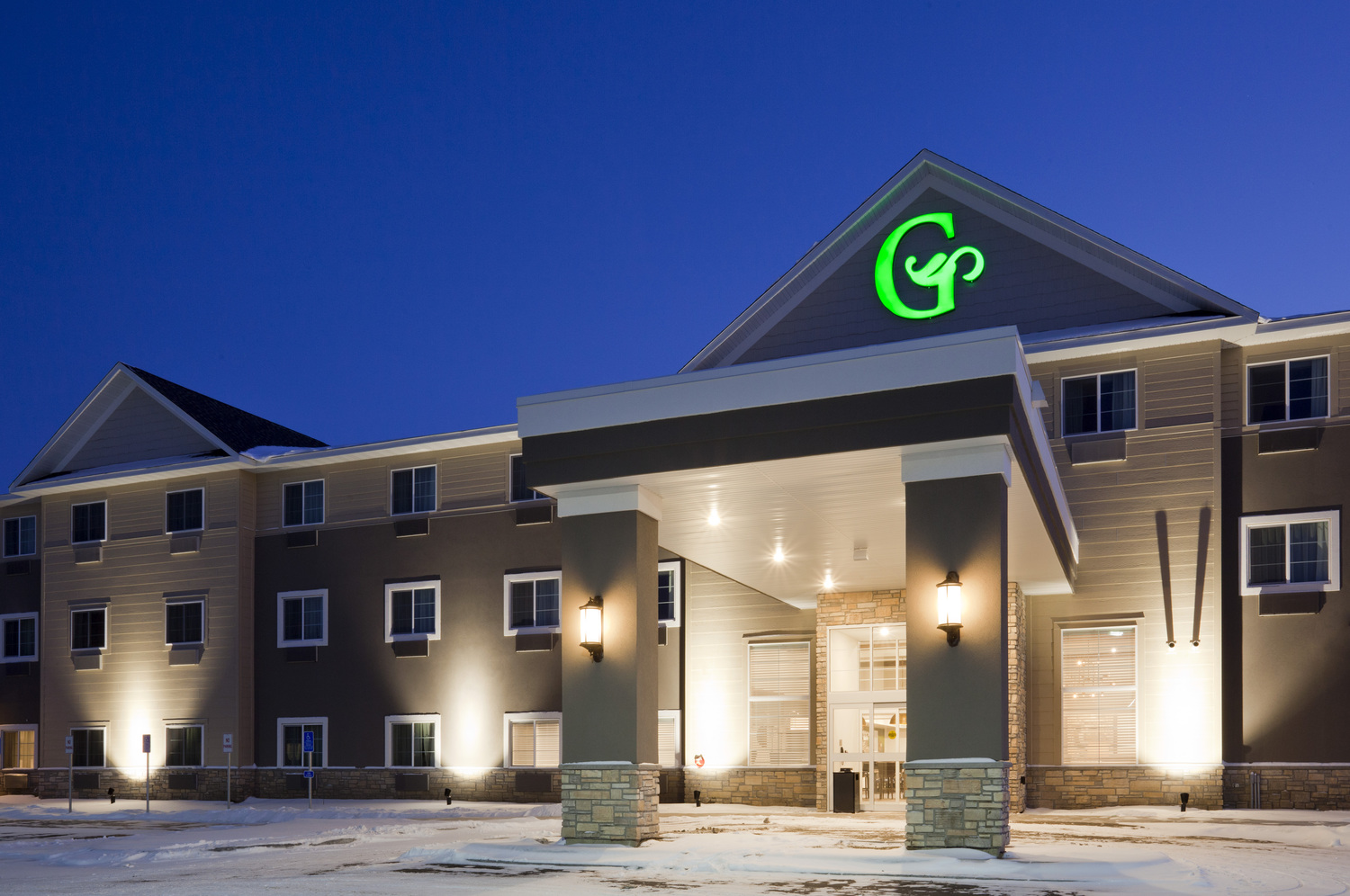 GrandStay Hotel and Suites 